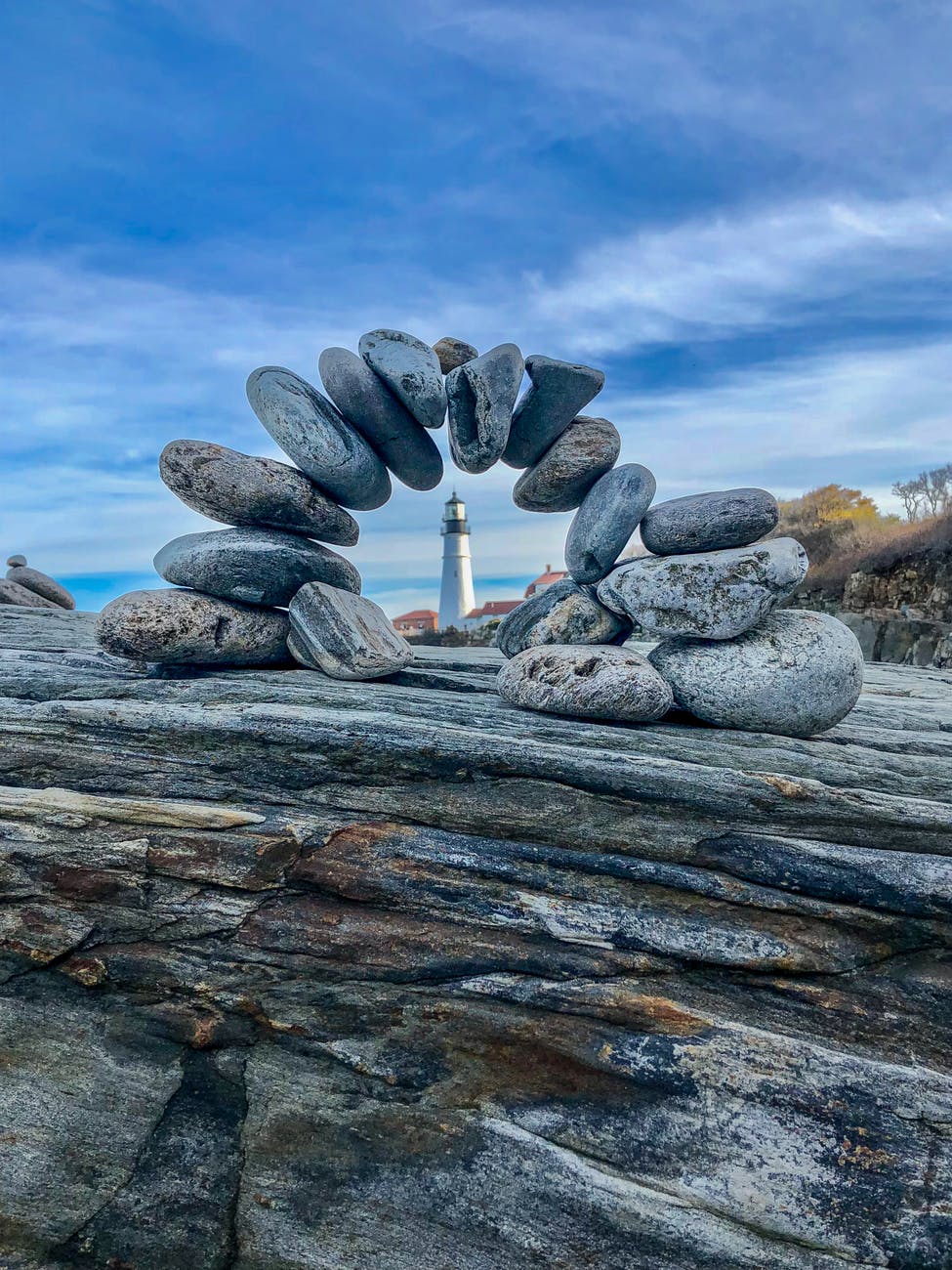 gray and black rock formation